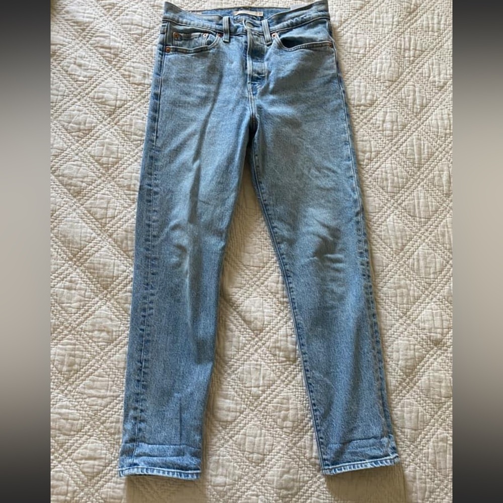Levi’s high waisted ‘wedgie’ jeans